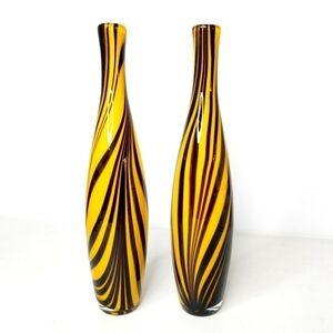2 Beautiful Modern Hand Blown Art Glass Yellow Black Tiger Twirl Print Vases